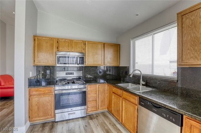 1320 Rainbow Meadows Drive, Las Vegas, NV 89128