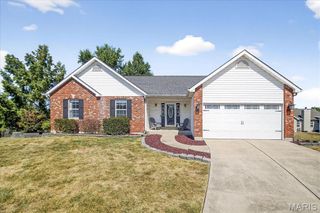 1296 Clinton Hill Court, O'fallon, MO 63366