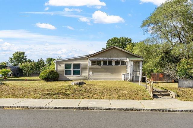 14 Cross Street, Woburn, MA 01801