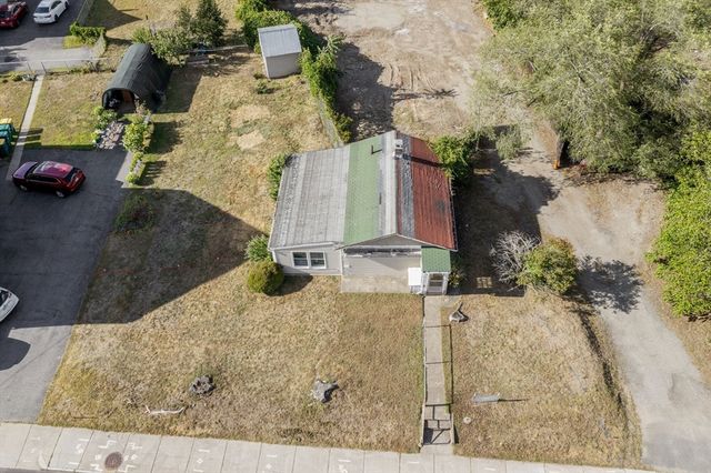 14 Cross Street, Woburn, MA 01801
