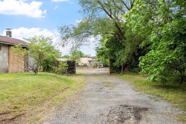 14 Cross Street, Woburn, MA 01801