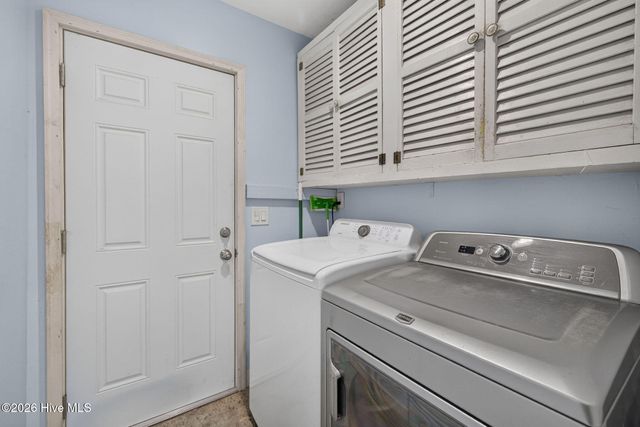 5010 Lord Tennyson Road, Wilmington, NC 28405