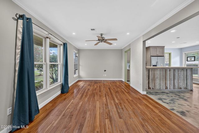 5010 Lord Tennyson Road, Wilmington, NC 28405