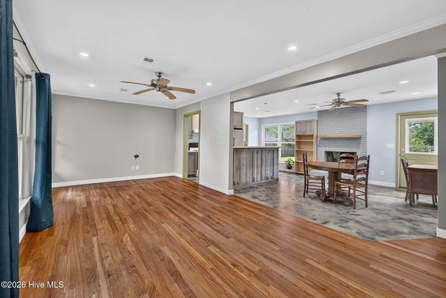5010 Lord Tennyson Road, Wilmington, NC 28405