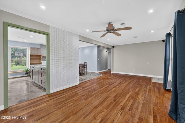 5010 Lord Tennyson Road, Wilmington, NC 28405