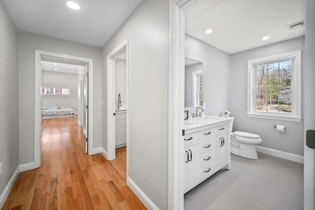 1568 Washington St, Braintree, MA 02184