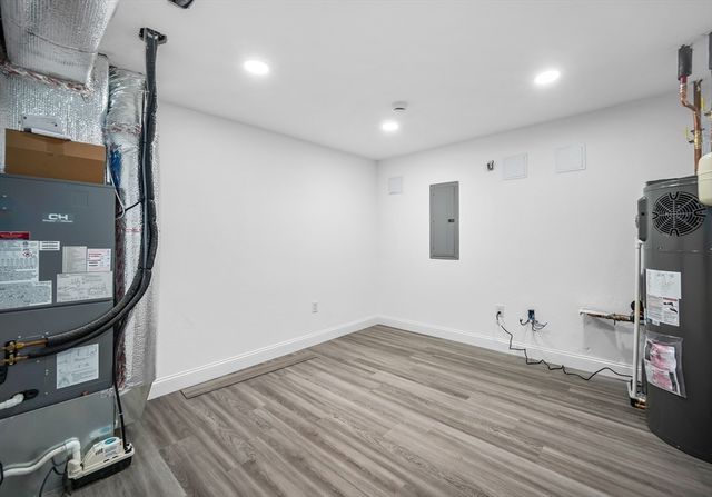 1568 Washington St, Braintree, MA 02184