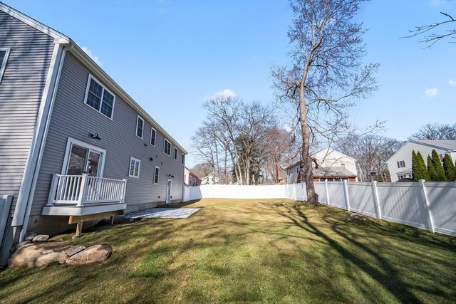 1568 Washington St, Braintree, MA 02184