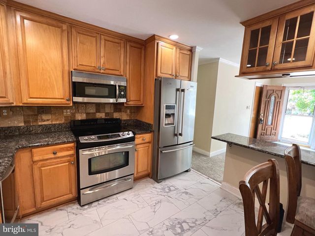 10812 CAROL ST, Fairfax, VA 22030