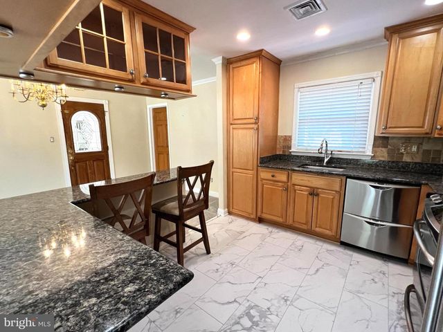 10812 CAROL ST, Fairfax, VA 22030
