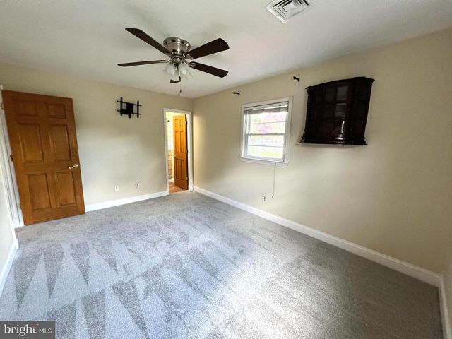 10812 CAROL ST, Fairfax, VA 22030
