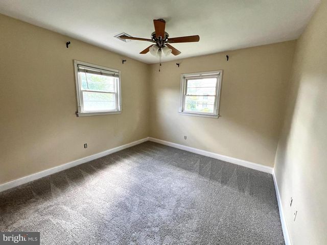 10812 CAROL ST, Fairfax, VA 22030