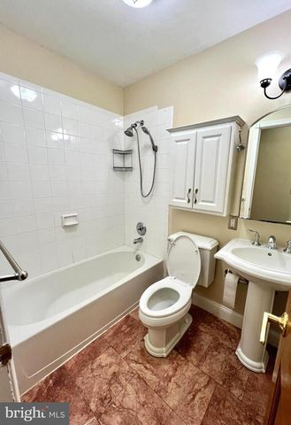 10812 CAROL ST, Fairfax, VA 22030