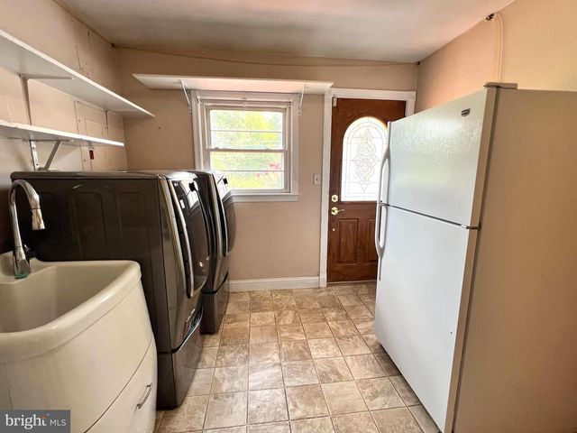 10812 CAROL ST, Fairfax, VA 22030