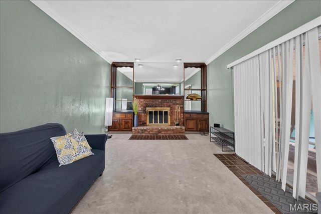 27 Heatherwood Drive, Collinsville, IL 62234