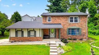 27 Heatherwood Drive, Collinsville, IL 62234