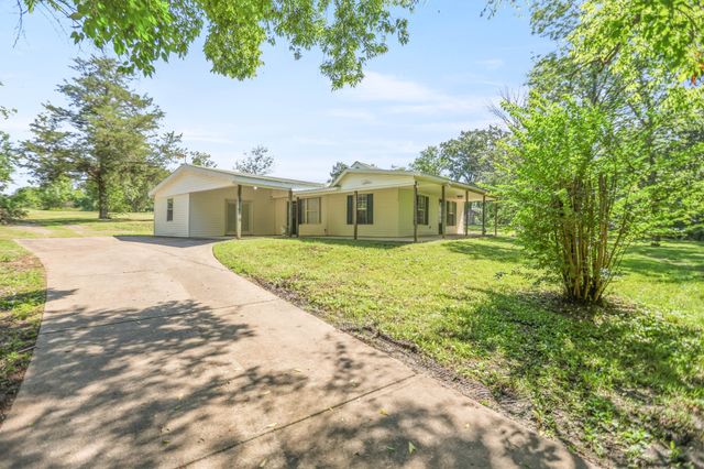 561 Odoms Bend Rd, Gallatin, TN 37066