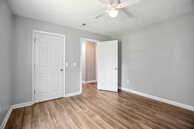 561 Odoms Bend Rd, Gallatin, TN 37066