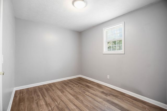 561 Odoms Bend Rd, Gallatin, TN 37066