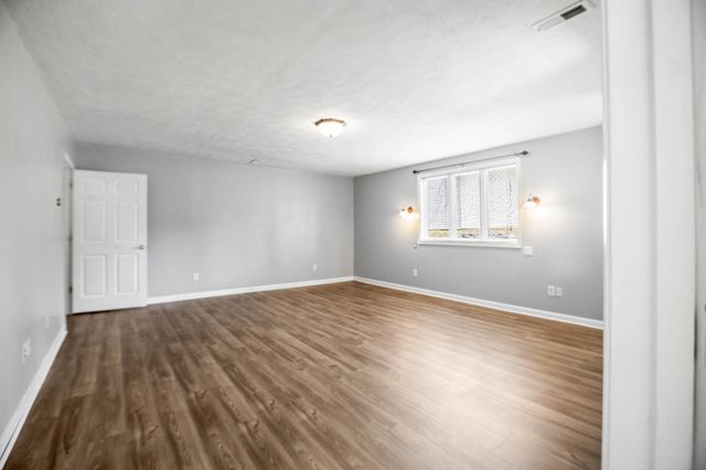 561 Odoms Bend Rd, Gallatin, TN 37066