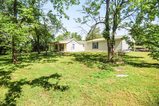 561 Odoms Bend Rd, Gallatin, TN 37066