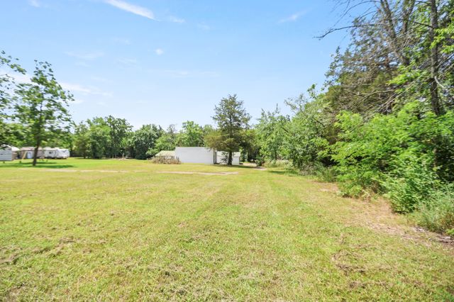 561 Odoms Bend Rd, Gallatin, TN 37066