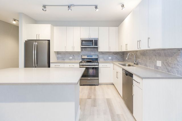 1554 N Talman Avenue 306, Chicago, IL 60622