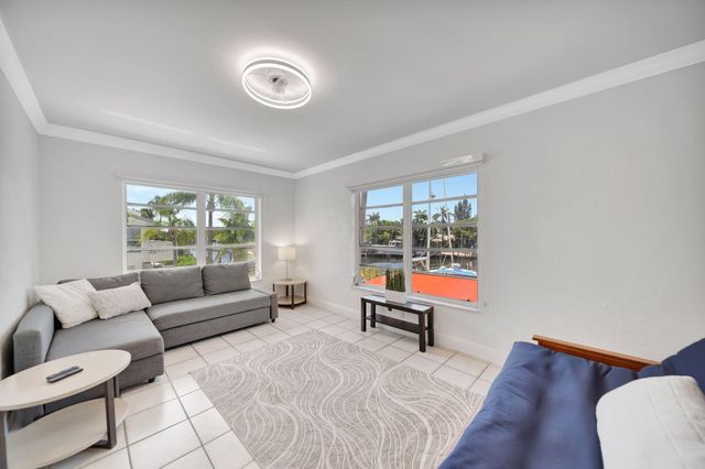 2724 NE 14th Street 5, Fort Lauderdale, FL 33304