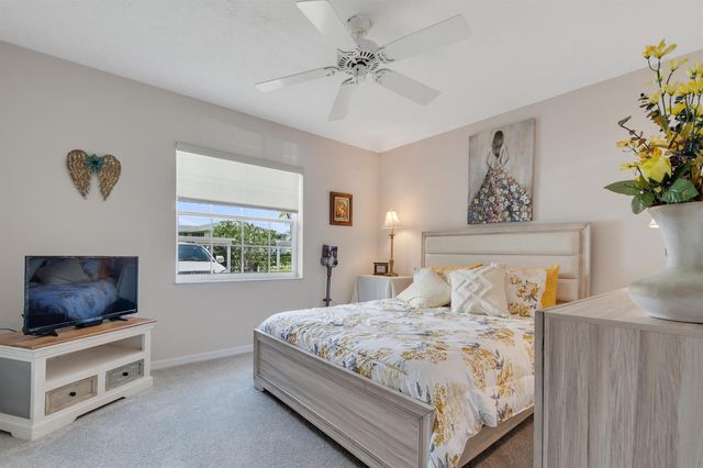 740 Lake Orchid Circle 104, Vero Beach, FL 32962