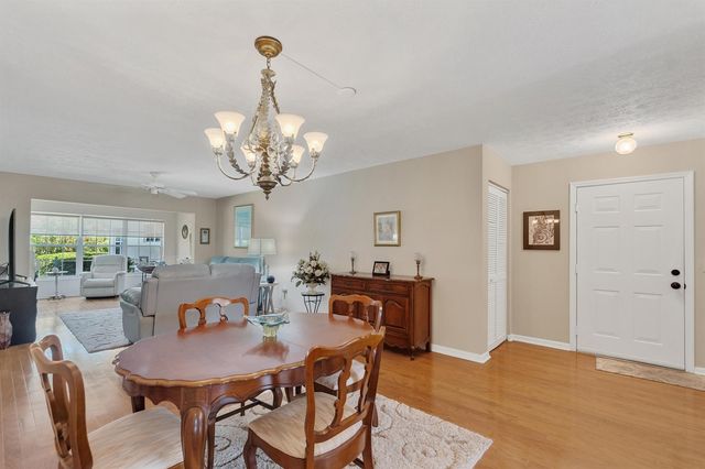 740 Lake Orchid Circle 104, Vero Beach, FL 32962