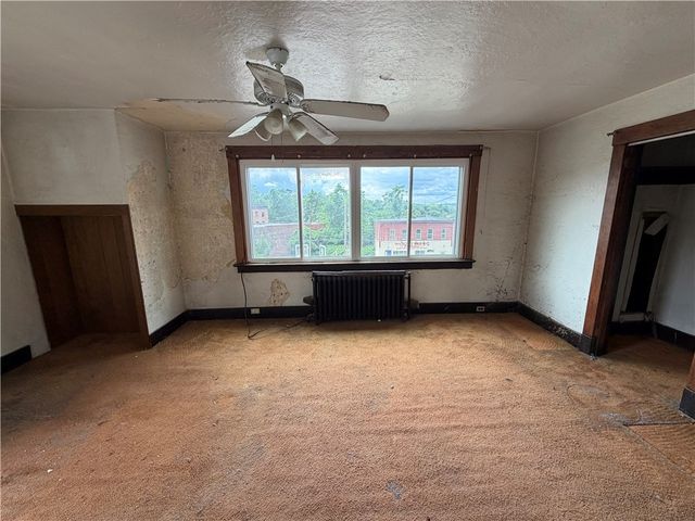 2618 Perrysville Ave, Perry Hilltop, PA 15214
