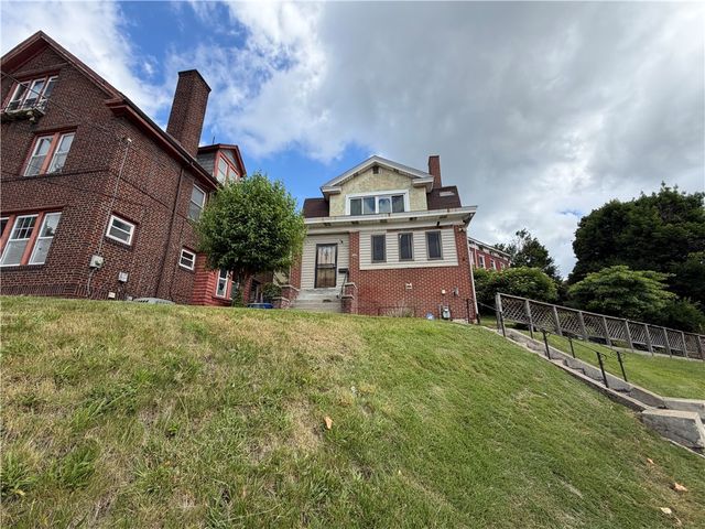 2618 Perrysville Ave, Perry Hilltop, PA 15214