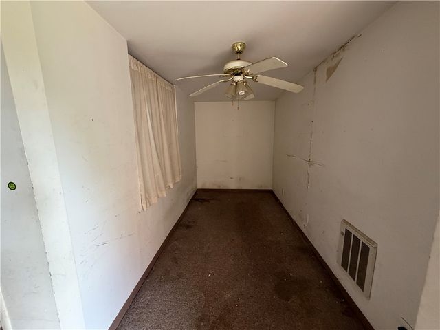 2618 Perrysville Ave, Perry Hilltop, PA 15214