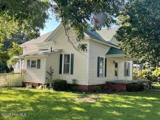 806 W Roseboro Street, Roseboro, NC 28382