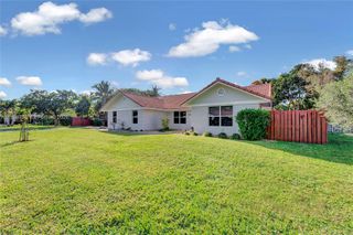 2540 NW 115th Dr, Coral Springs, FL 33065