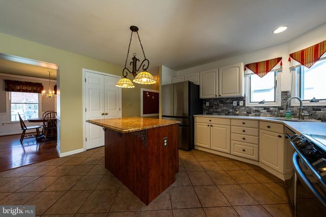 6709 PURPLE MARTIN CT, Eldersburg, MD 21784