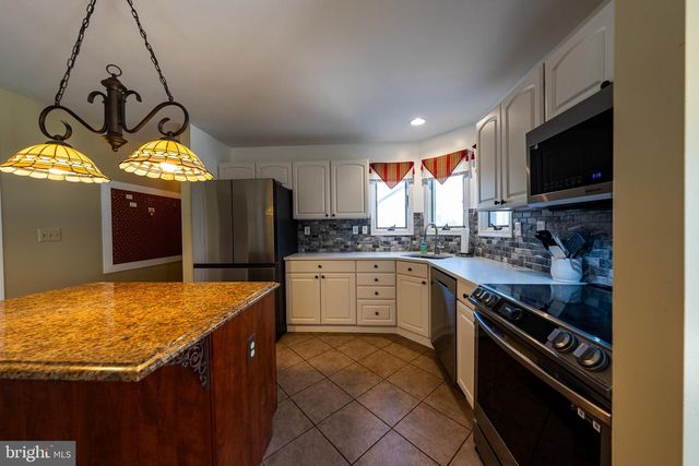 6709 PURPLE MARTIN CT, Eldersburg, MD 21784