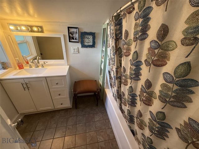 212 W Chinook Street, Livingston, MT 59047