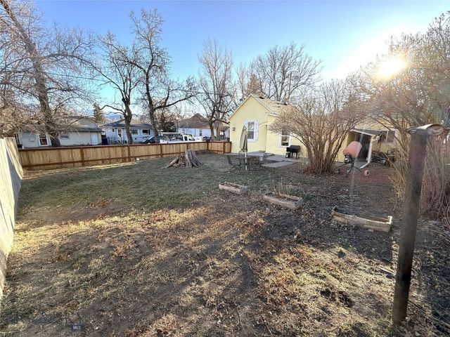 212 W Chinook Street, Livingston, MT 59047