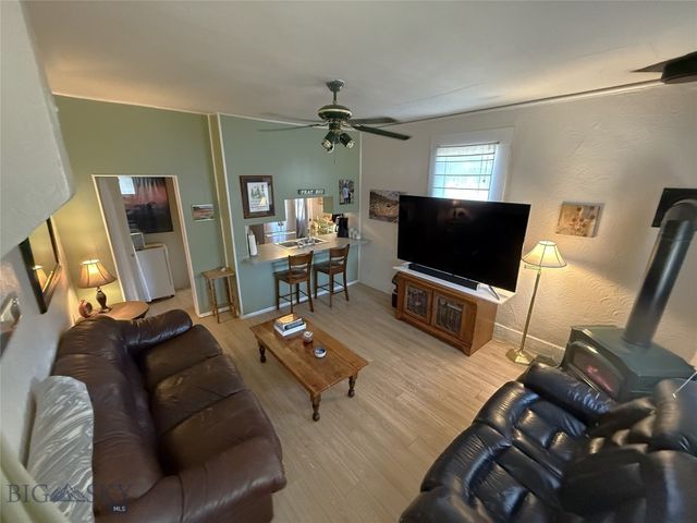 212 W Chinook Street, Livingston, MT 59047