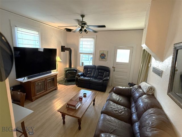 212 W Chinook Street, Livingston, MT 59047