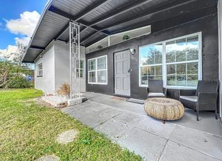 2893 WOOD STREET, Sarasota, FL 34237