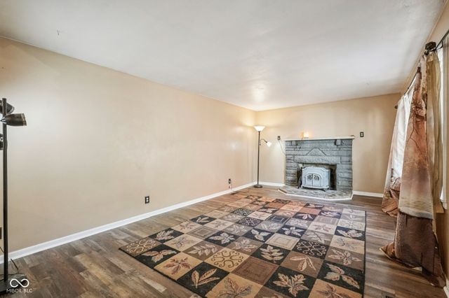 2855 W 76th Street, Indianapolis, IN 46268