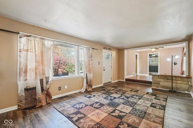 2855 W 76th Street, Indianapolis, IN 46268