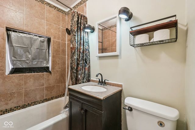 2855 W 76th Street, Indianapolis, IN 46268