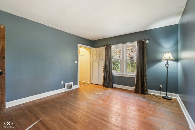 2855 W 76th Street, Indianapolis, IN 46268