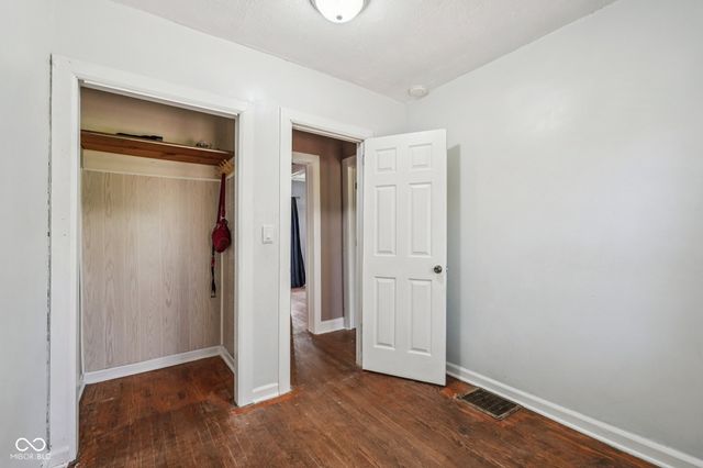 2855 W 76th Street, Indianapolis, IN 46268