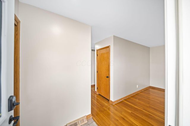 1585 Peace Place, Columbus, OH 43209