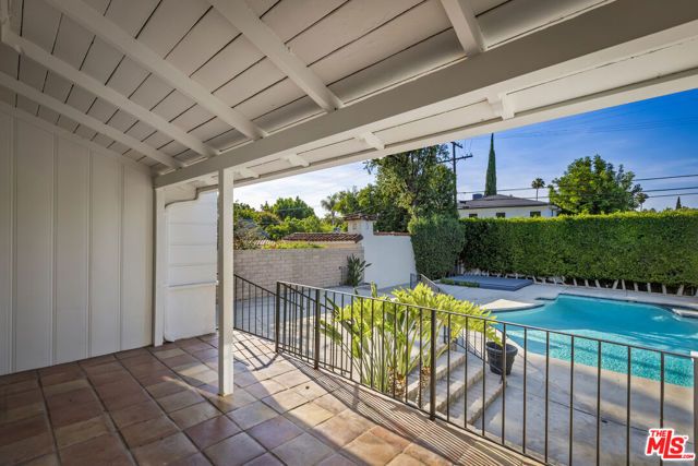 12153 MAXWELLTON Road, Studio City (los Angeles), CA 91604