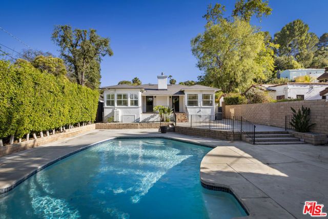12153 MAXWELLTON Road, Studio City (los Angeles), CA 91604